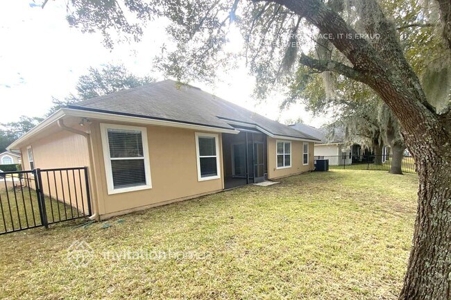 Foto del edificio - 13922 Fish Eagle Dr E