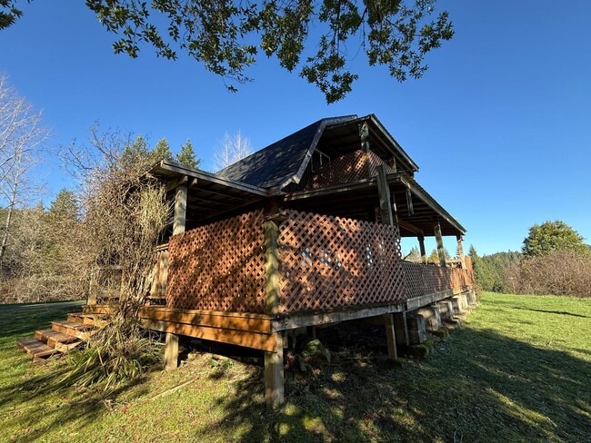 Building Photo - 51372 Old Broadbent Rd