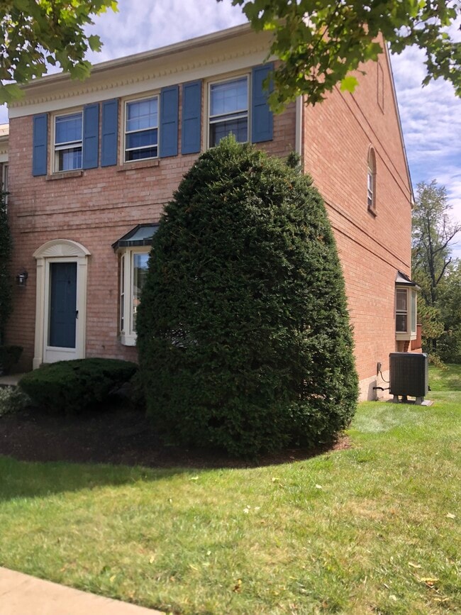 Building Photo - 348 Jefferson Ct