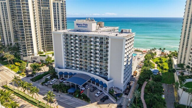 Foto del edificio - 19201 Collins Ave