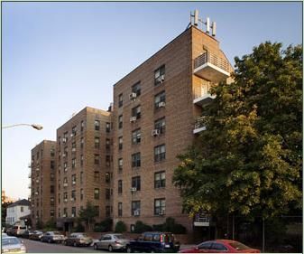 Building Photo - 72-10 41st Ave