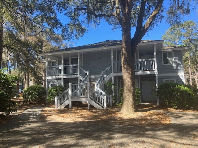 Building Photo - 601 Battery Ln