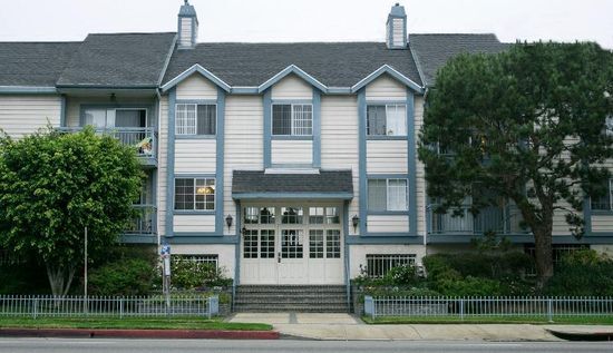 Building Photo - 3596 S Centinela Ave
