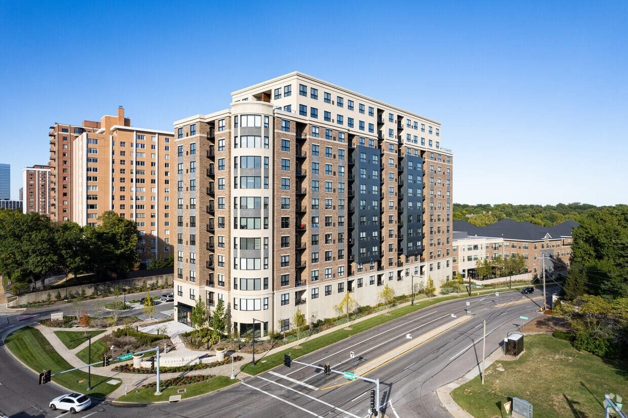 Primary Photo - Clarendale of Clayton -Senior Living