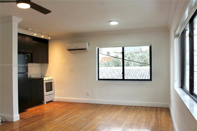 Foto del edificio - 5907 N Ocean Dr