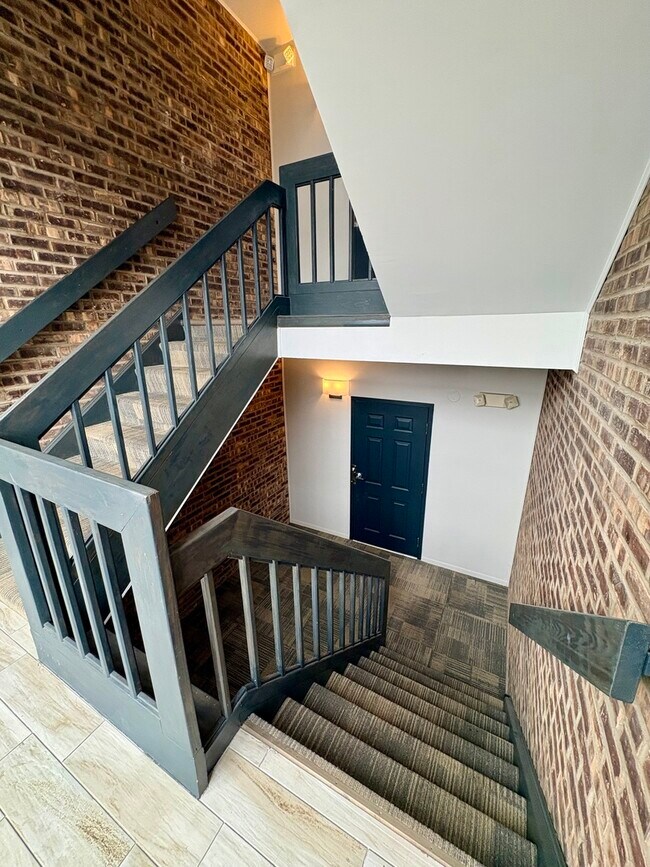 Foto del edificio - 1482 Stonebridge Cir