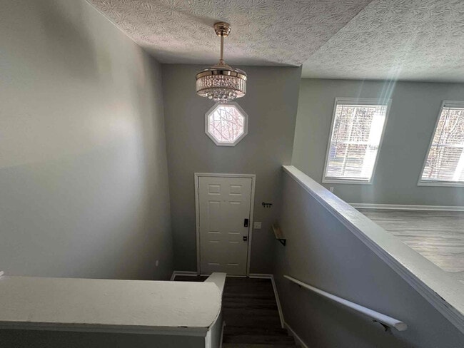 Building Photo - 4348 Bradley Dr SW