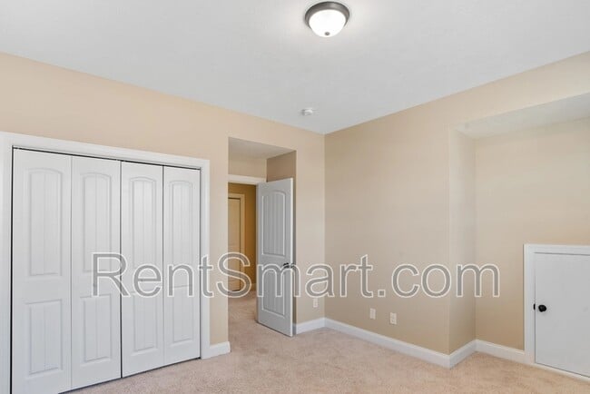Foto del edificio - 418 Riley Ln