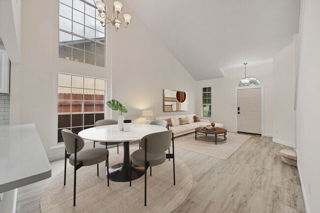 Building Photo - 10572 Bilbrook Place Austin, TX 78748