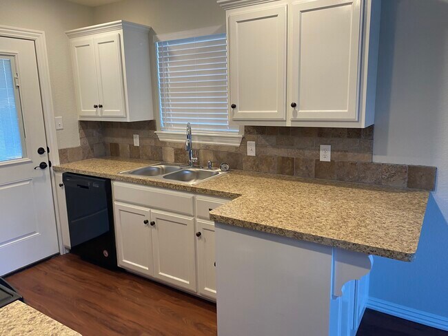 Foto del edificio - 3415 Fincastle Cir