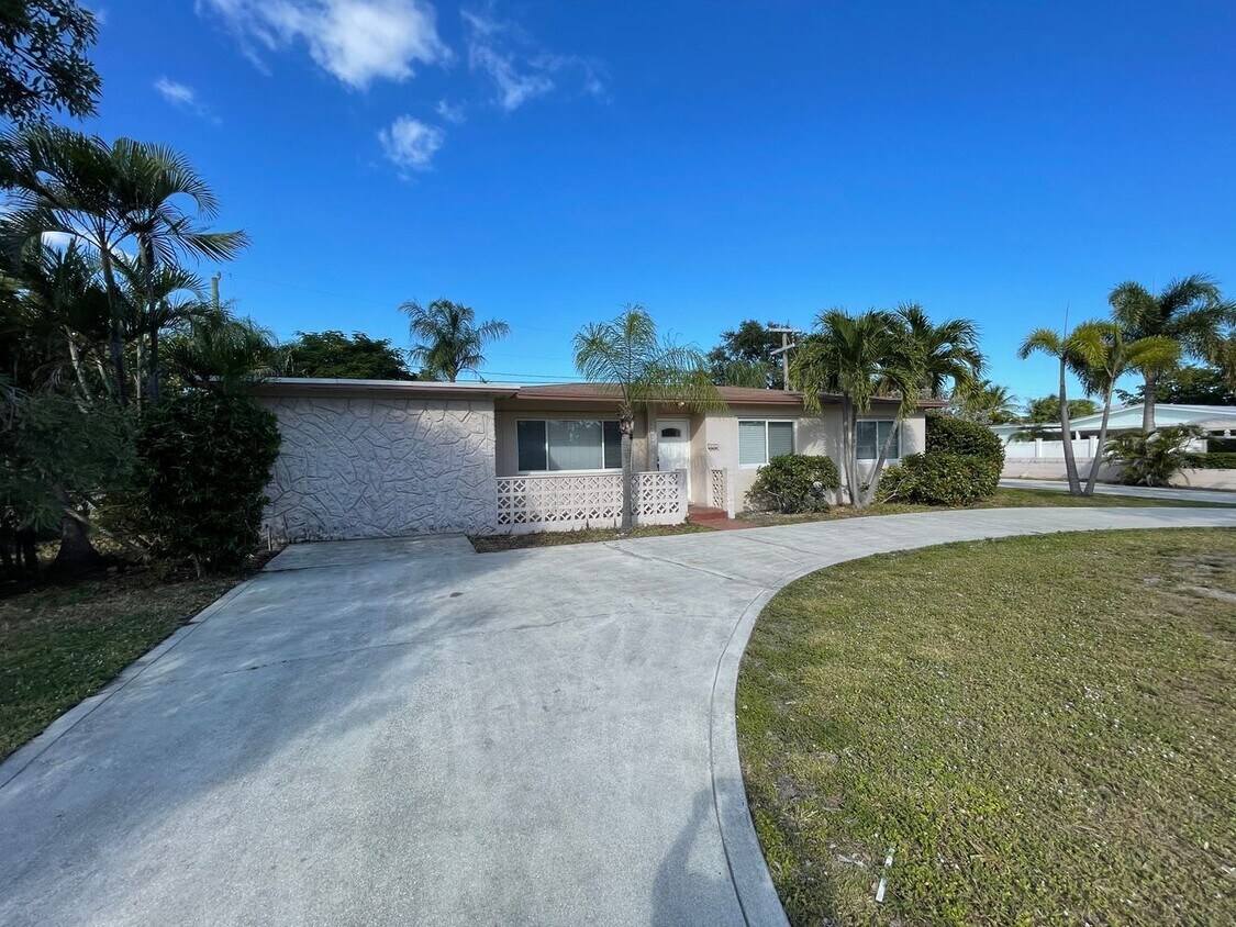 Primary Photo - 205 Gregory Rd