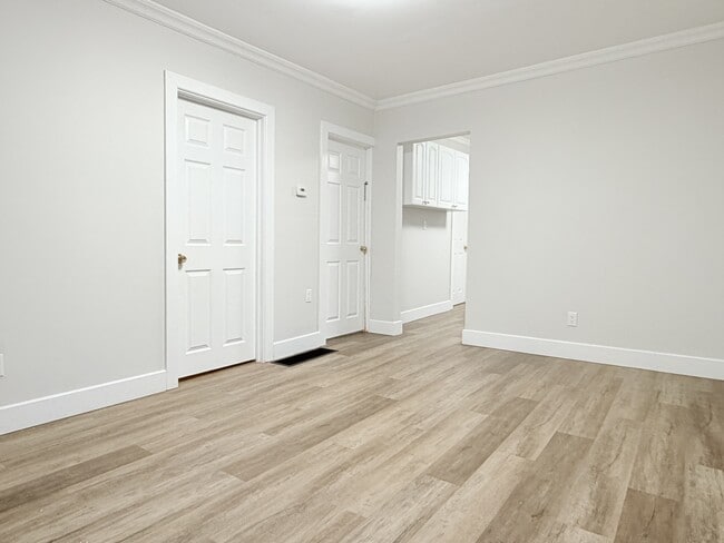 Building Photo - 1628 Ford Blvd