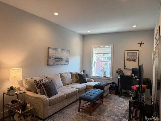 Foto del edificio - 8789 W Main St