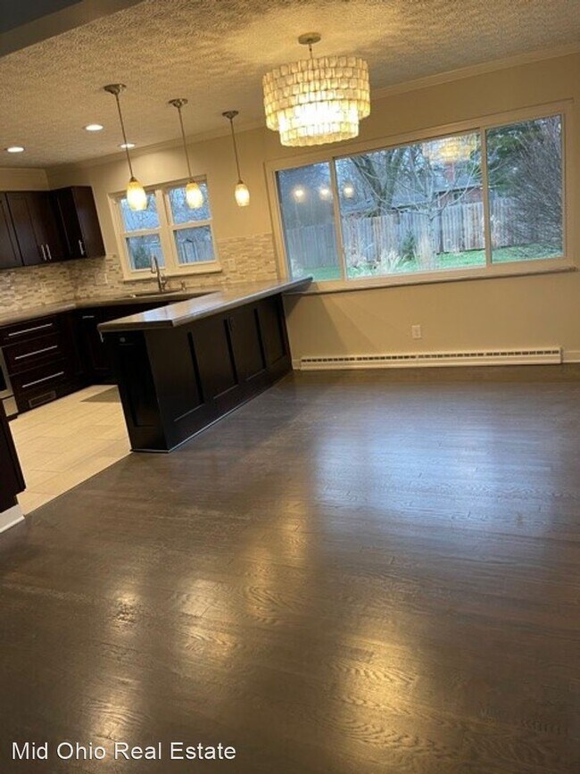 Building Photo - 3 br, 3 bath House - 1454 Kenwick rd