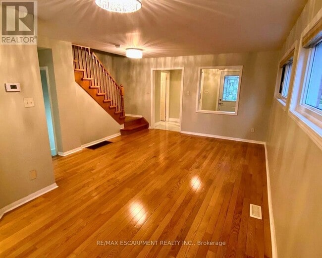 Building Photo - 3824 Milkwood Crescent