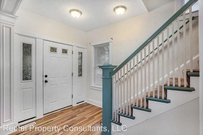 Building Photo - 3 br, 1.5 bath House - 350 Delaware St SE