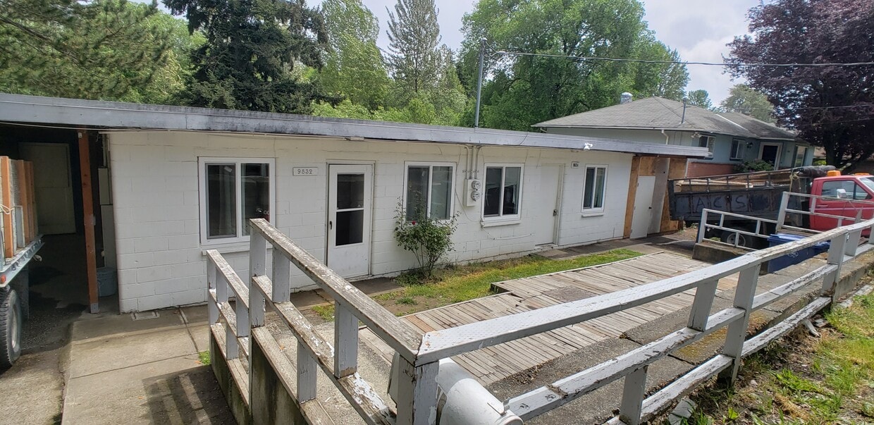 Primary Photo - 9832-9813 13th Ave SW