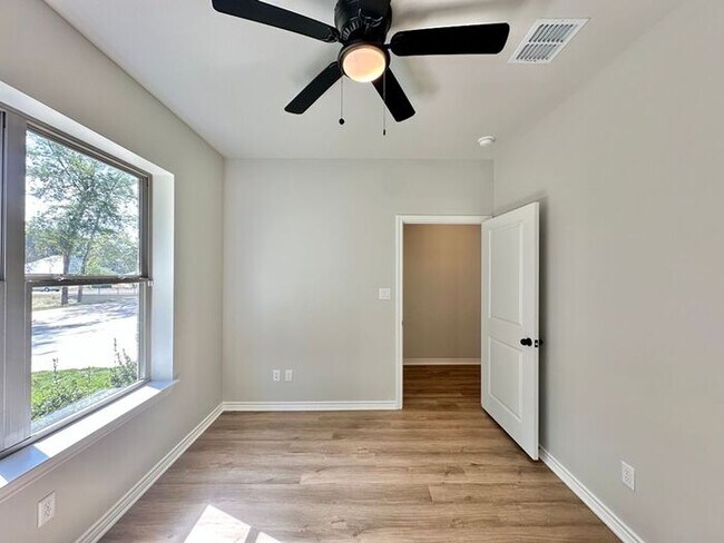 Building Photo - Tour Today! New Construction 4 Bed 2 Bath Triplex!