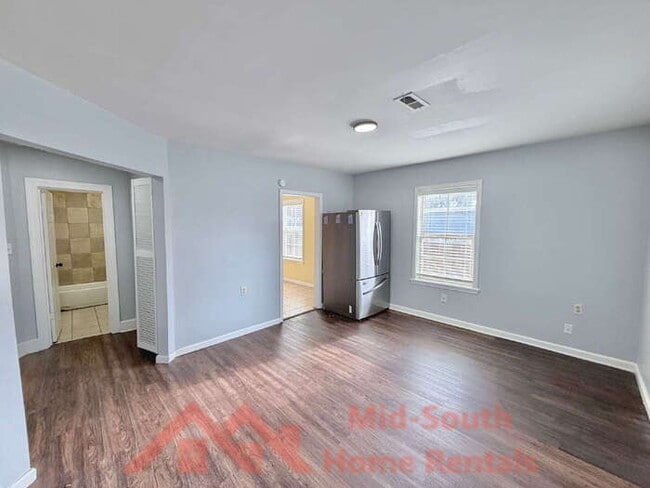 Building Photo - 3738 Townes Ave