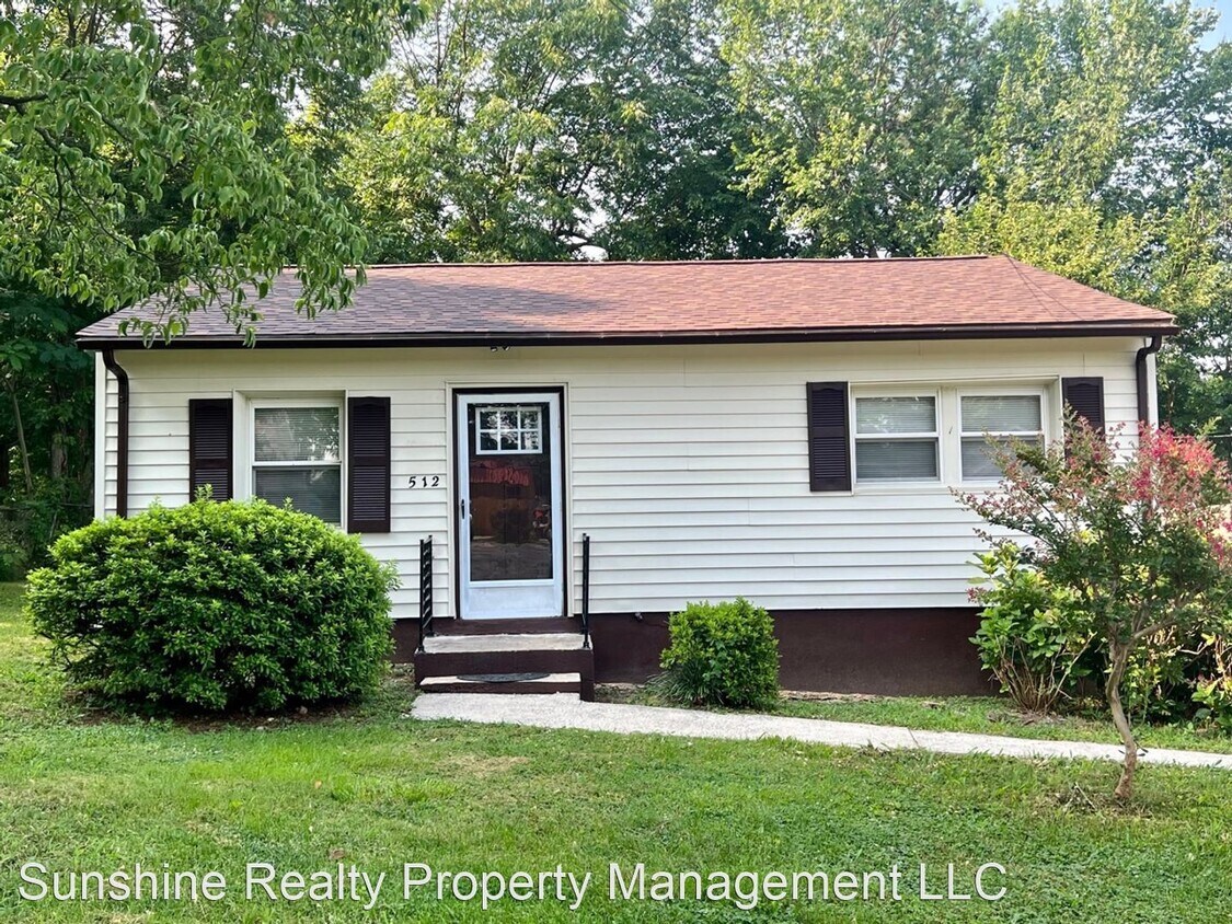 Primary Photo - 3 br, 1 bath House - 512 Border St