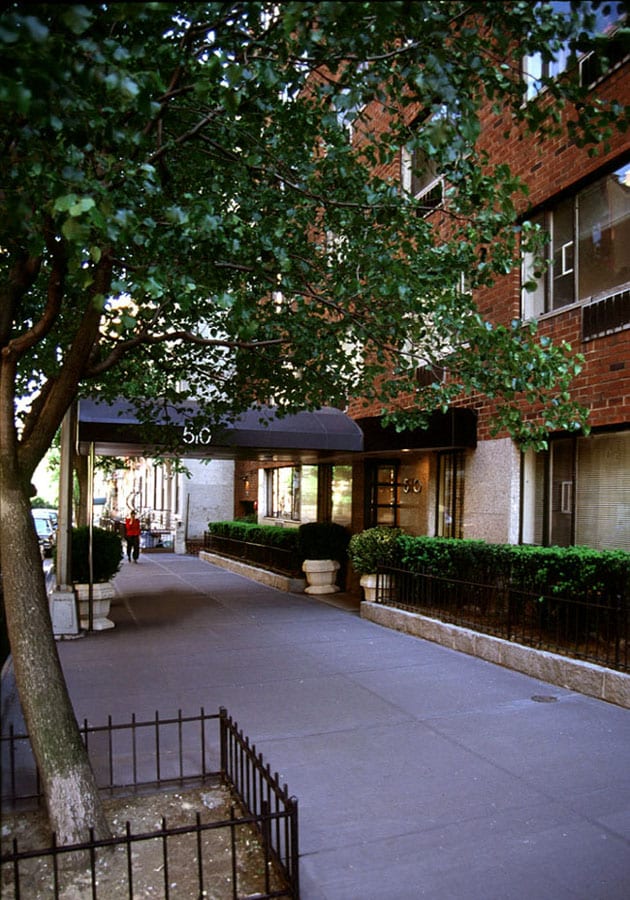 Entrance - 510 E 85th St