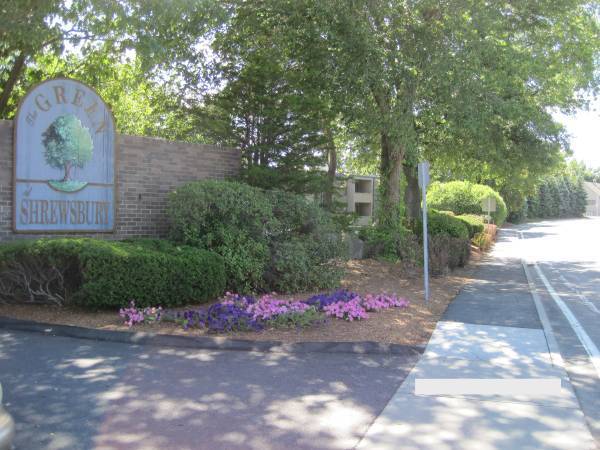 Building Photo - 16G Shrewsbury Green Dr
