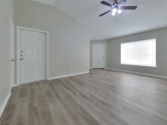 Building Photo - 3135 Kelling St