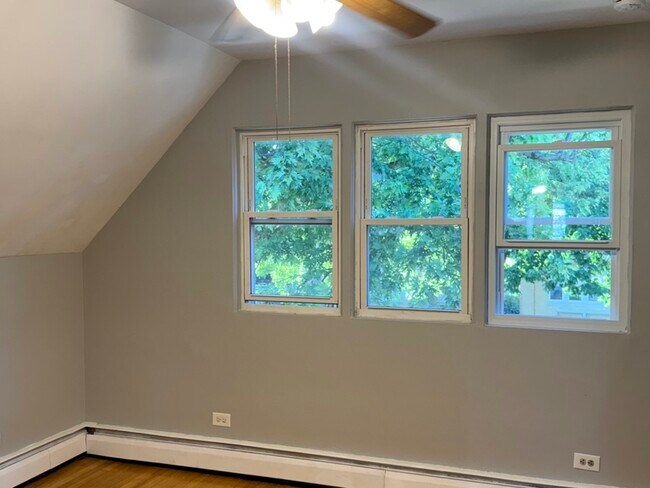 Foto del edificio - 4919 N Kedvale Ave