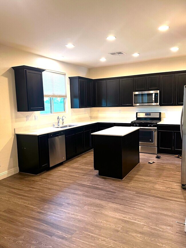 Foto del edificio - 6654 Ivory Dove Ct