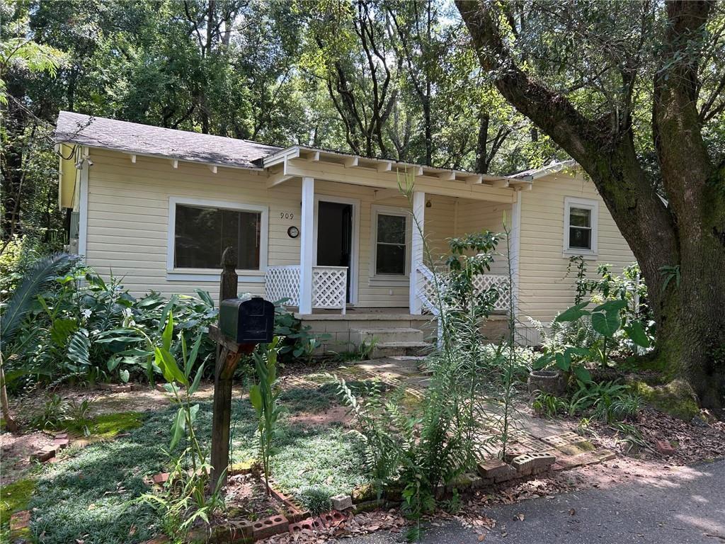 Foto principal - 909 Pansy Ct