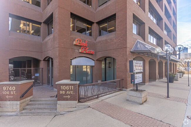 10/2023 - Park Plaza