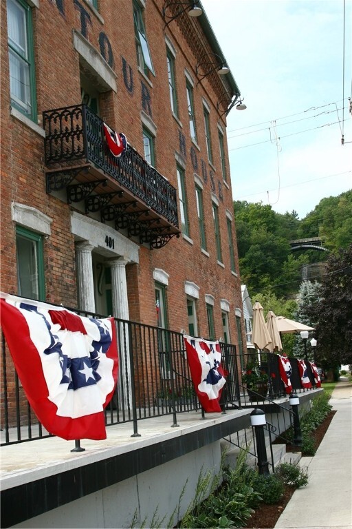 Foto del edificio - 401 W Main St