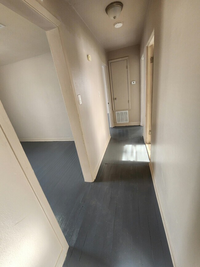 Foto del edificio - 1250 Estelle St