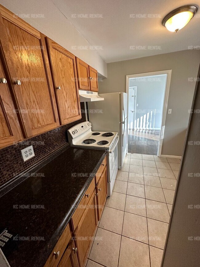 6003 E 96th Terrace, Kansas City, MO 64134 House Rental in Kansas