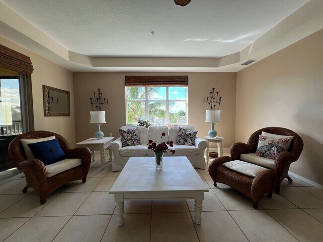Foto del edificio - Furnished/Short Term Rental ** Available 9...