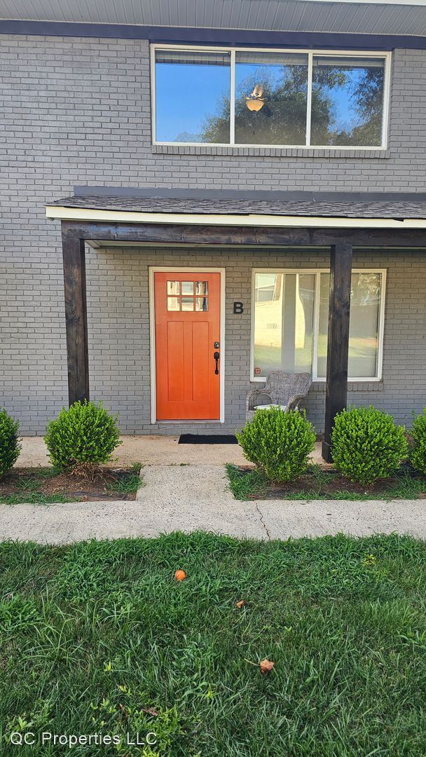 Building Photo - 2 br, 1 bath House - 310 State St apt B