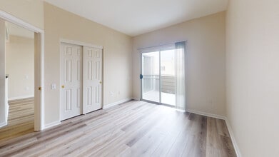 Interior Photo - Almaden Lake Village