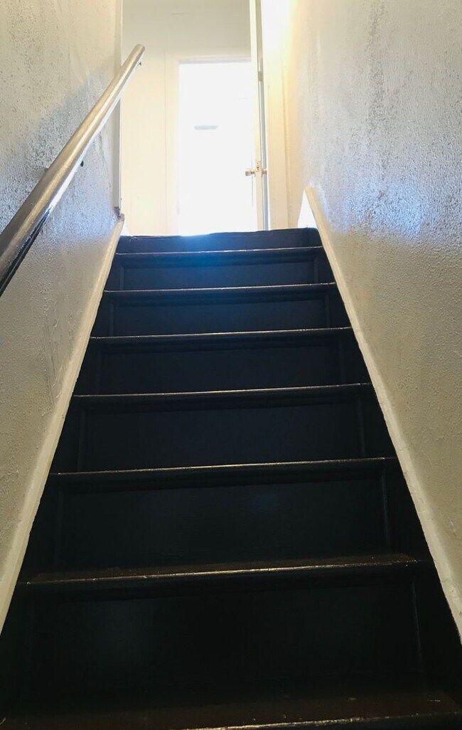 Foto del edificio - 3 Bedroom 1 Bath House, Yard-Oldtown East ...