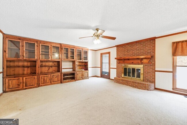 Foto del edificio - 206 Ridge Cir