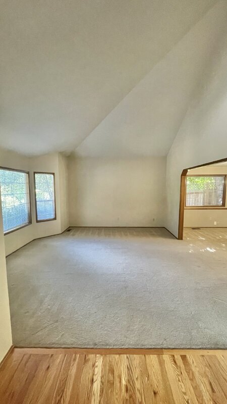 Foto del edificio - 24212 SE 45th St