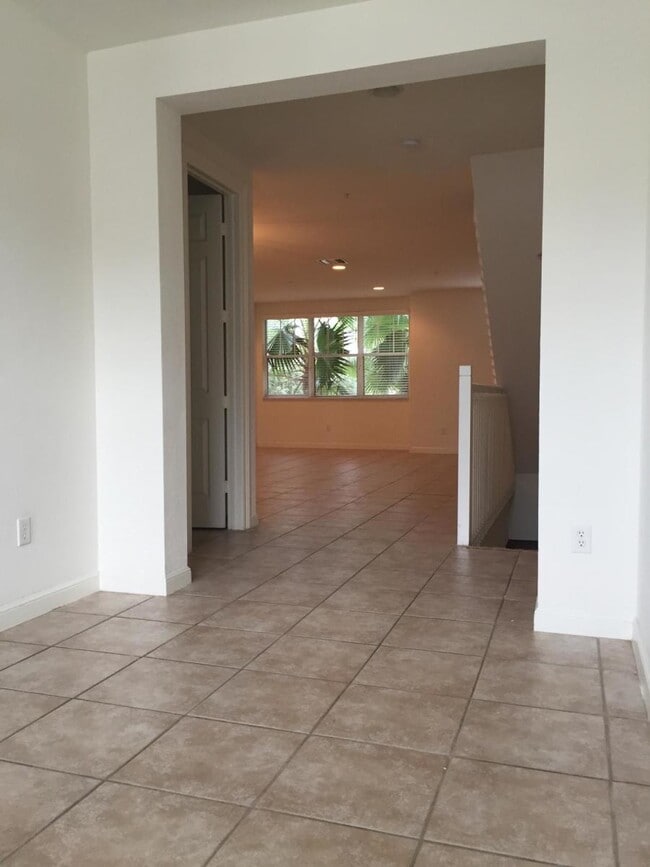 Building Photo - 447 Corte Madera Ln