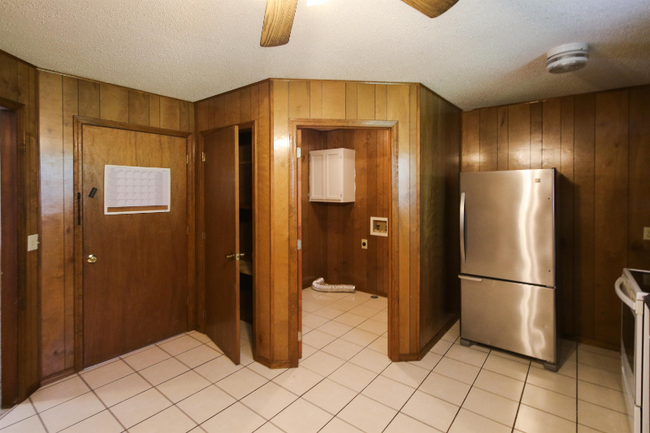 Building Photo - 1216 Highland Ave