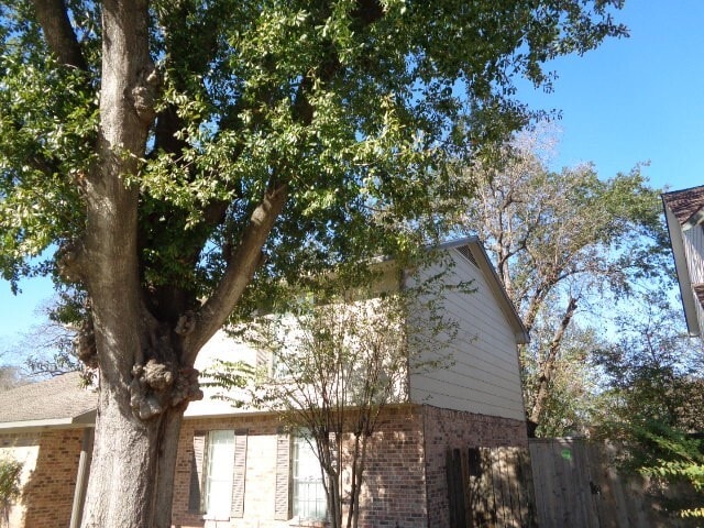 Foto del edificio - 15426 Swan Creek Dr