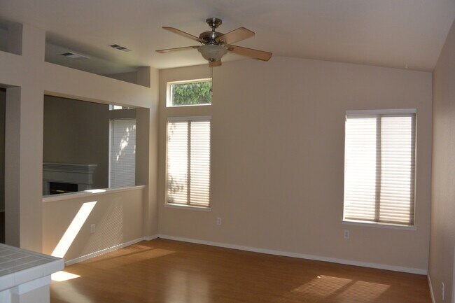 Foto del edificio - Desirable SW area