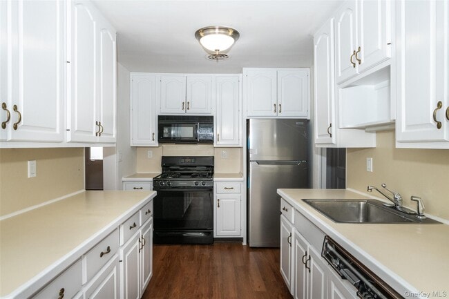 Foto del edificio - 83 Stevenson Ave