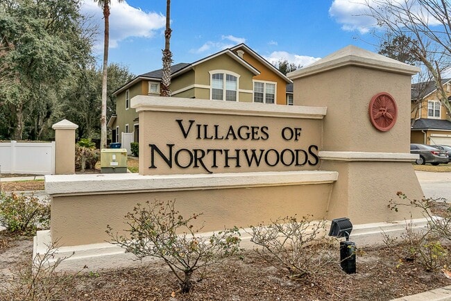 Building Photo - ***TWO WEEKS FREE*** Stylish 3BR Townhome with Garage & Walk-In Closet