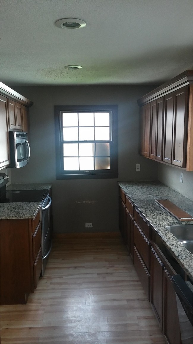 Building Photo - 2635 Merrimac Blvd
