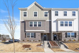 Building Photo - 738 Dorset Strm Dr