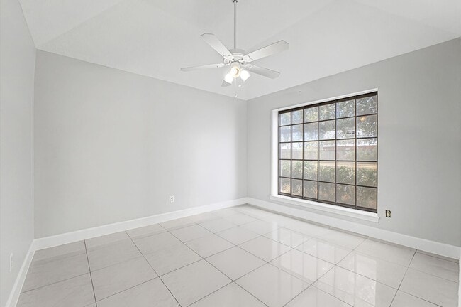 Foto del edificio - 7223 Mission Ct Dr