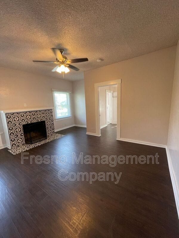 Building Photo - 1563 N Wishon Ave